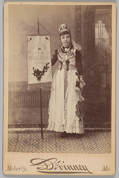 [Merchants' Carnival Portrait: Mrs. S.D. Bushnell Ladies Furnishing Goods, Moberly, Missouri] by Devinney, The Metropolitan Museum of Art