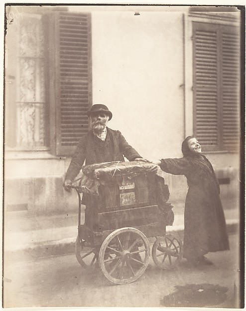 Eugène Atget, Organ grinder, 1898–99. Matte albumen silver print from glass negative.