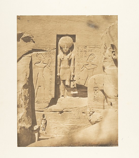 Décoration de l'entrée du grand Spéos d'Abousembil (Le Dieu Phré recevant les offrandes de Rhamsès-le-grand)