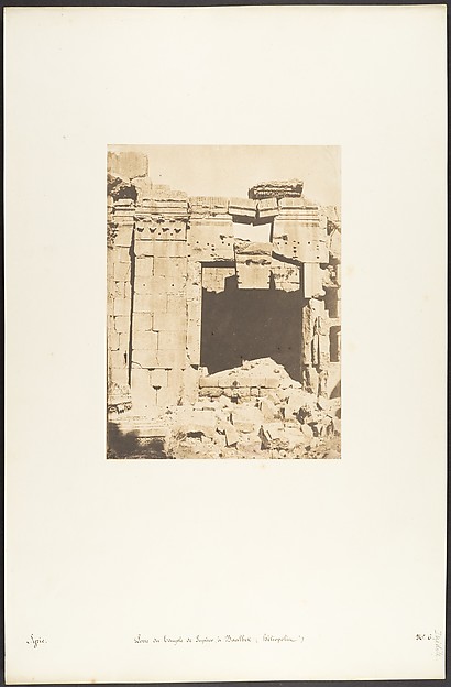 Porte du Temple de Jupiter, à Baalbek (Héliopolis)