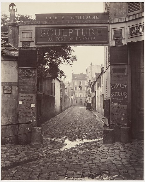 Cour Saint-Guillaume