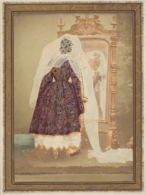[La Comtesse in robe de piqué or as Judith (?)]