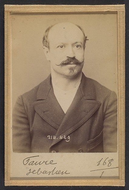 Favre. Sébastien. 36 ans, né à St Étienne (Loire). Négociant. Port d'arme prohibée, anarchiste. 20/2/94. 