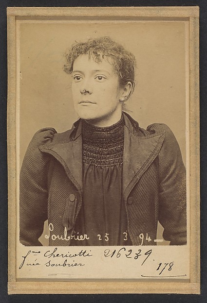 Soubrier. Annette (femme Chericotti). 28 ans, née à Paris Ille. Coutière. Anarchiste. 25/3/94.