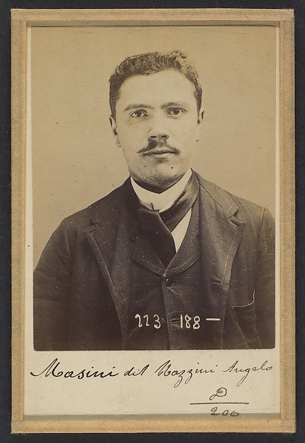Masini (dit Mazzini). Angelo, Henri. 25 ans, né le 4/9/69 à Milan (Italie). Ébéniste. Anarchiste. 1/9/94. 