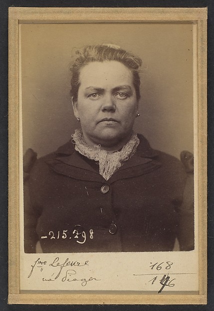 Pioger. Louise (veuve Lefèvre). 45 ans, né à Mézières (Sarthe). Giletière. Disposition du préfet. 8/3/94. 
