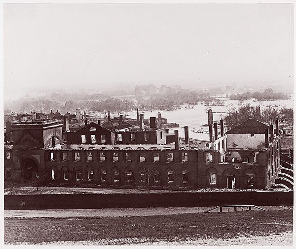 [Ruins of the Arsenal, Richmond, Virginia, after Evacuations]