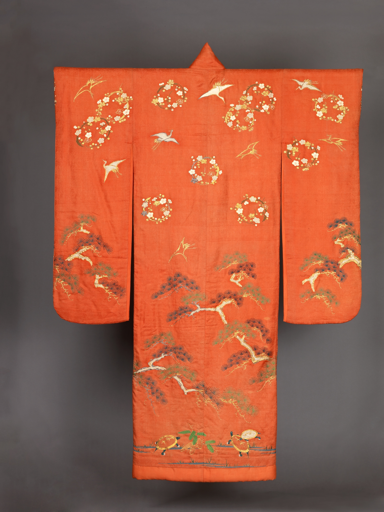 Furisode | Japanese | The Metropolitan Museum of Art