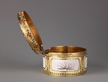 Snuffbox with An Allegory of Geography, Joseph Etienne Blerzy (French, active 1750–1806), Gold, enamel, and pearls