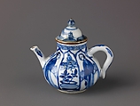 Small wine pot or teapot with a lid, Chinese , Qing Dynasty, Kangxi period, Porcelain painted in underglaze blue., Chinese