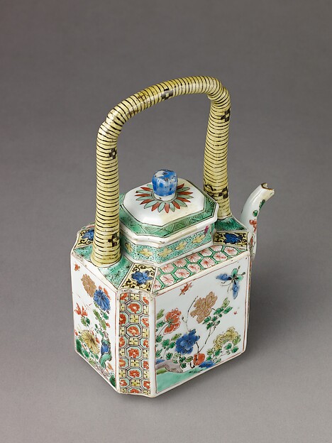 Covered wine pot or teapot by Chinese, The Metropolitan Museum of Art